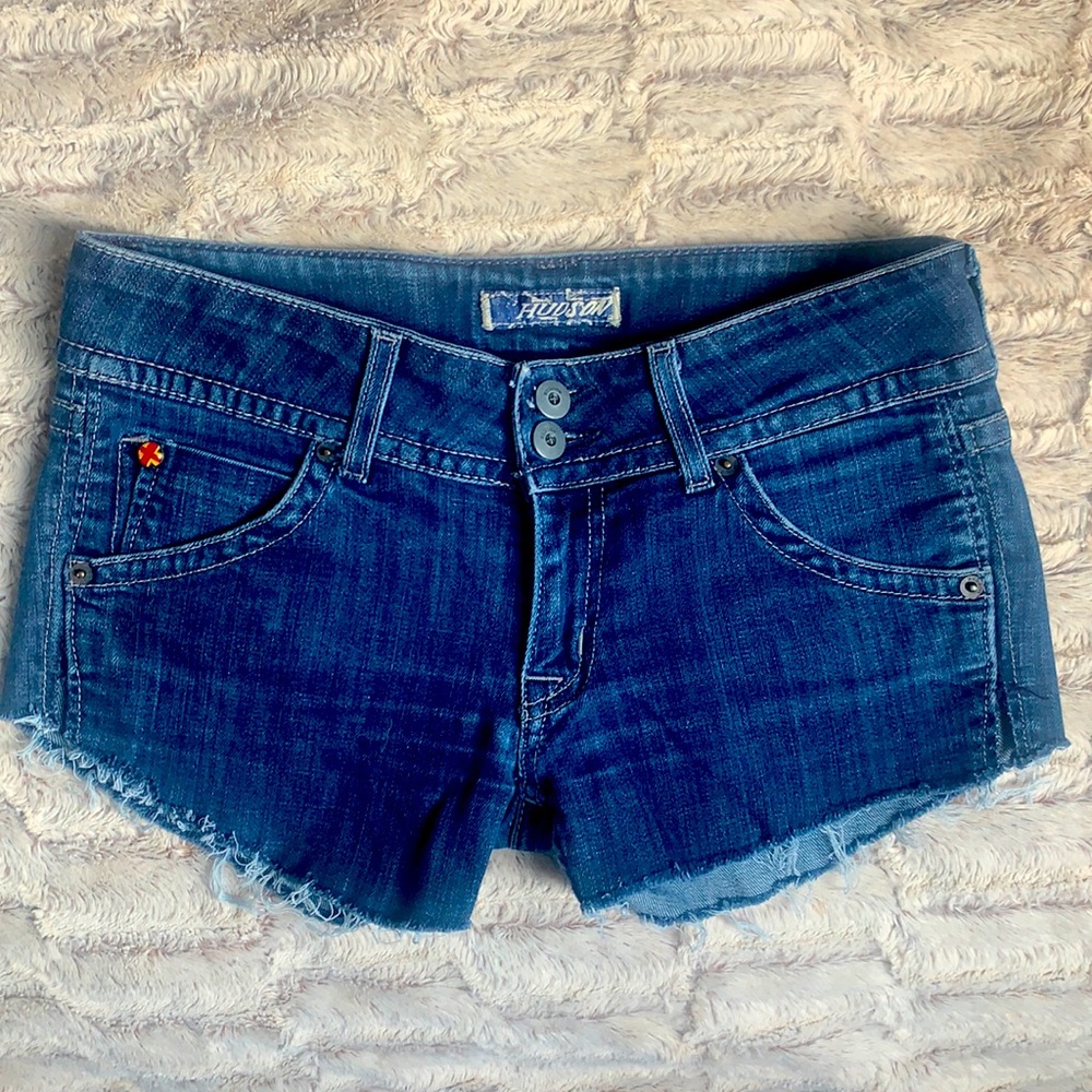 Adorable Hudson cut off denim shorts